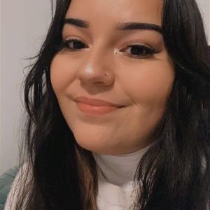 Meet your Posher, Abbey